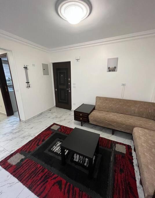 Pyramids Modern 3-br House Apartment Cairo